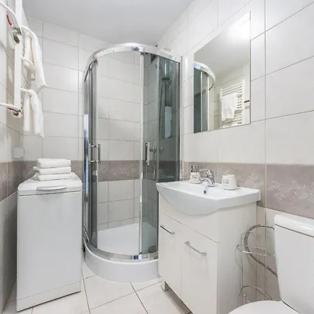 아파트 Glow Apartments, Kolobrzeska