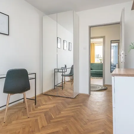 Glow Apartments, Kolobrzeska 아파트 그단스크