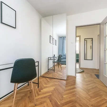 아파트 Glow Apartments, Kolobrzeska 그단스크