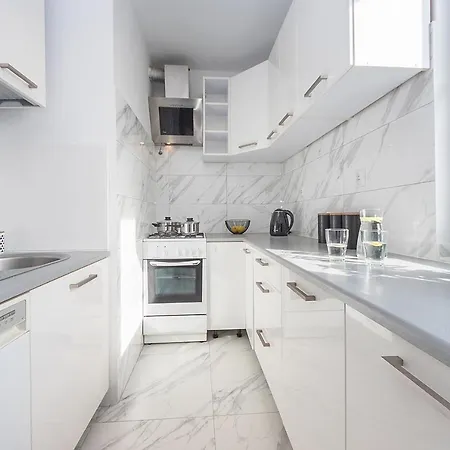 아파트 Glow Apartments, Kolobrzeska *