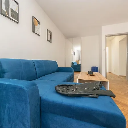 Glow Apartments, Kolobrzeska * Γκντανσκ