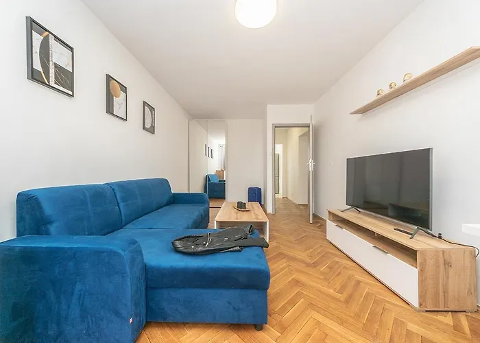 Glow Apartments, Kolobrzeska * グダニスク