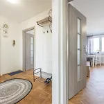 Glow Apartments, Kolobrzeska